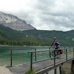 Javi sobre el lago Eibsee  ;-)  (por Pepe)