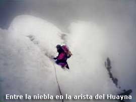 Entre la niebla. Arista del Huayna